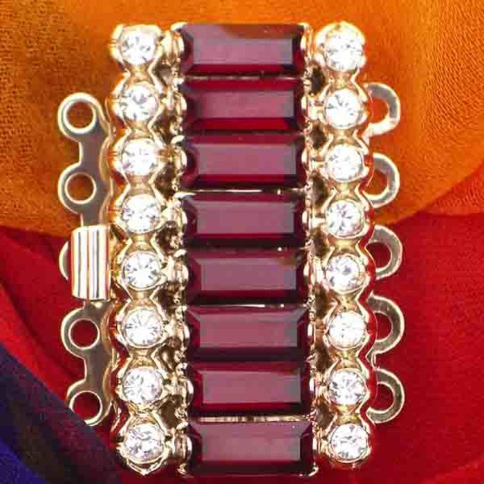 Historical German Rhinestone Clasp with 5 rows and springtongue mechanism; colour of stone in the middle: siam