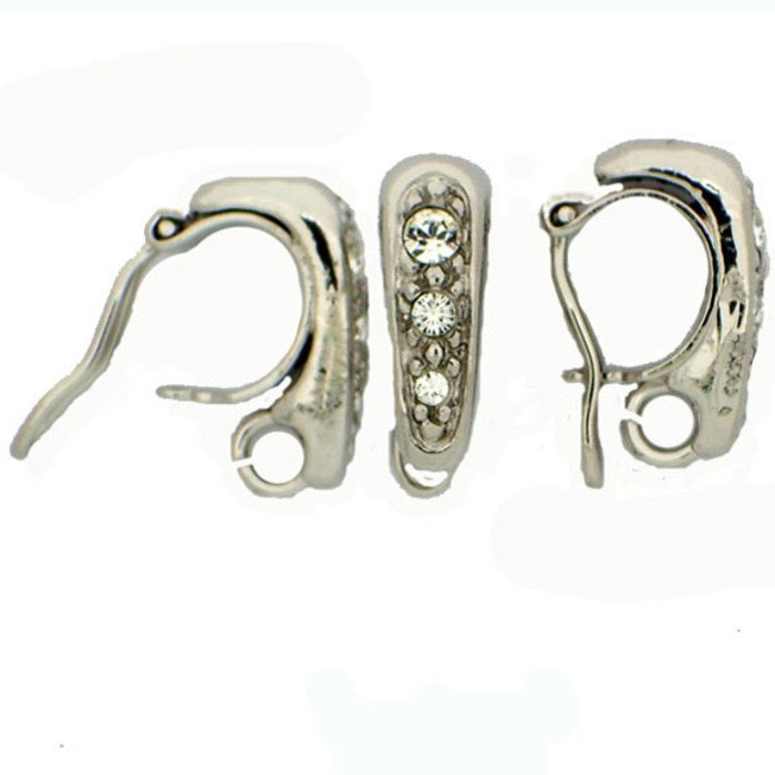 A Hinged Bail offers a fast possibility to you to fastening a pendant to a necklace.   You will find an example under the part number 34372-02-06-0b-000