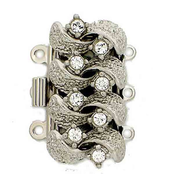 Clasp with springtongue mechanism